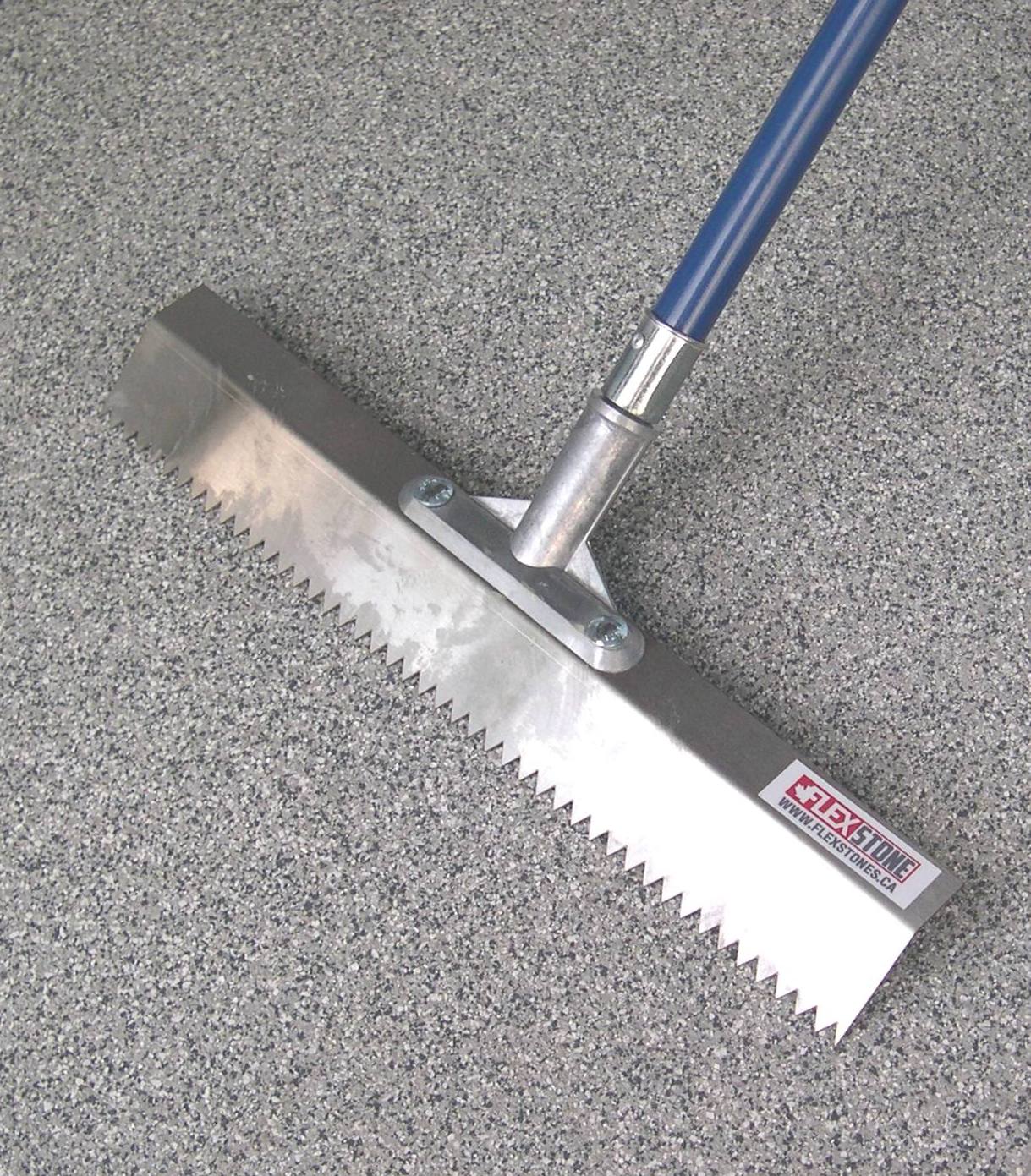 Featured image for “V-Notched Standing Trowel”